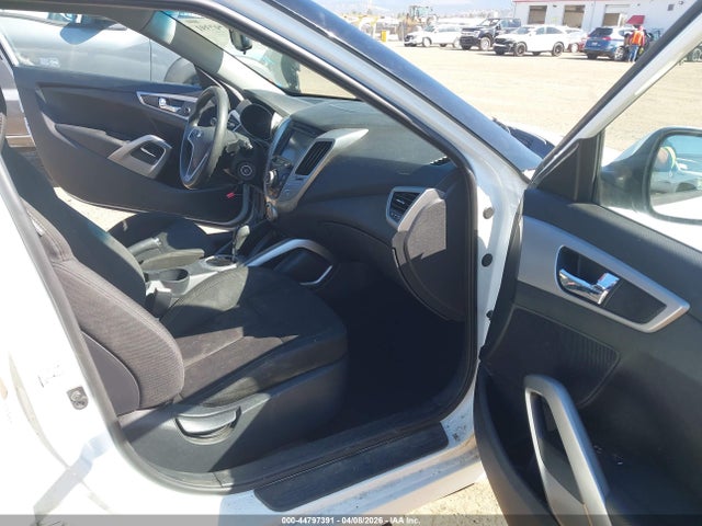 Aukcja sprzedaży 2014 Hyundai Veloster Base W/black, vin: KMHTC6AD5EU217452, numer aukcji: 44797391
