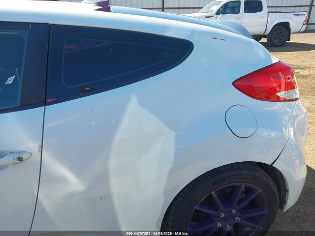 Aukcja sprzedaży 2014 Hyundai Veloster Base W/black, vin: KMHTC6AD5EU217452, numer aukcji: 44797391