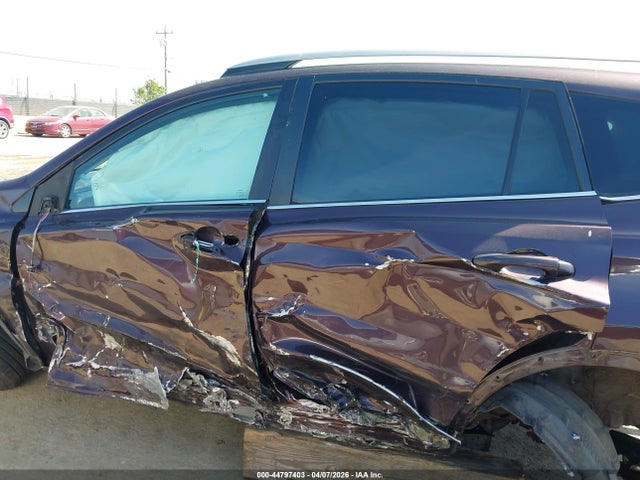 Toyota Rav4 Xle 2017 2T3RFREV6HW685157 Image 15