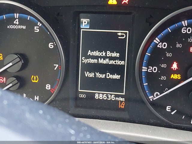 Toyota Rav4 Xle 2017 2T3RFREV6HW685157 Image 16