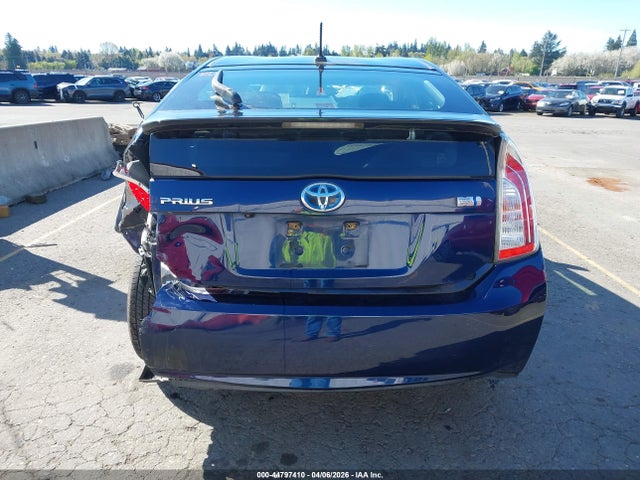 Toyota Prius Three 2015 JTDKN3DU4F1898629 Image 16