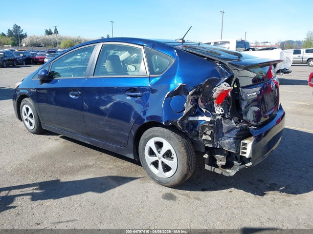 Toyota Prius Three 2015 JTDKN3DU4F1898629 Image 3
