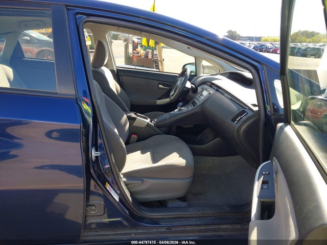 Toyota Prius Three 2015 JTDKN3DU4F1898629 Image 5