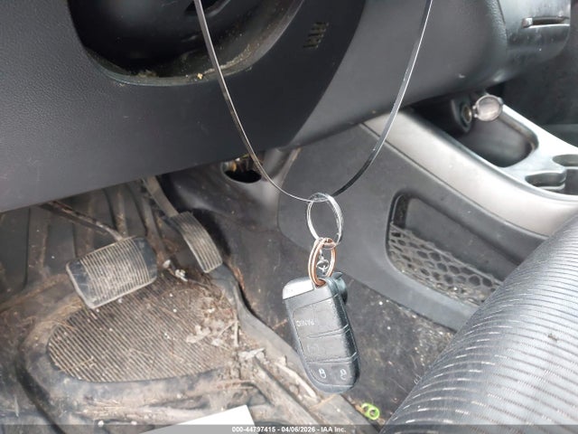44797415 :رقم المزاد ، 3D4PG5FG5BT569320 vin ، 2011 Dodge Journey Sxt مزاد بيع