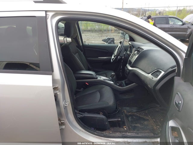 44797415 :رقم المزاد ، 3D4PG5FG5BT569320 vin ، 2011 Dodge Journey Sxt مزاد بيع