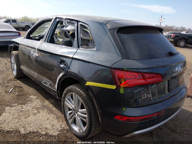 44797443 :رقم المزاد ، WA1BNAFY6J2014563 vin ، 2018 Audi Q5 2.0t Premium/2.0t Tech Premium مزاد بيع