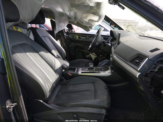 44797443 :رقم المزاد ، WA1BNAFY6J2014563 vin ، 2018 Audi Q5 2.0t Premium/2.0t Tech Premium مزاد بيع