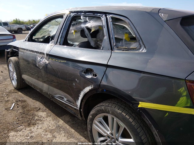 44797443 :رقم المزاد ، WA1BNAFY6J2014563 vin ، 2018 Audi Q5 2.0t Premium/2.0t Tech Premium مزاد بيع