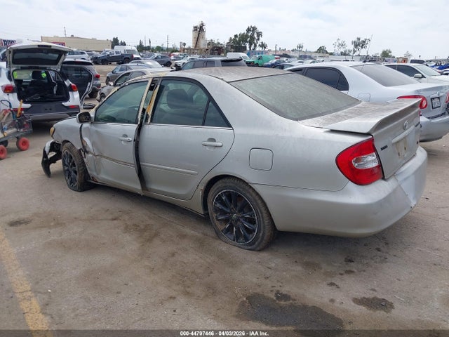 2003 TOYOTA CAMRY 4T1BF30K13U036377 Photo 2