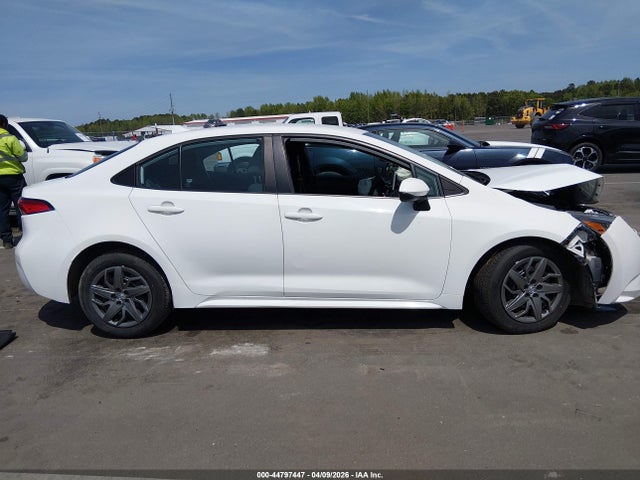 44797447 :رقم المزاد ، 5YFEPMAE9MP186233 vin ، 2021 Toyota Corolla Le مزاد بيع