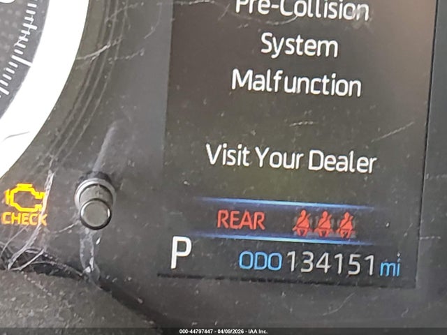 44797447 :رقم المزاد ، 5YFEPMAE9MP186233 vin ، 2021 Toyota Corolla Le مزاد بيع