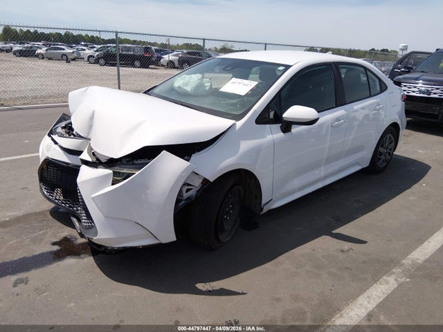 44797447 :رقم المزاد ، 5YFEPMAE9MP186233 vin ، 2021 Toyota Corolla Le مزاد بيع