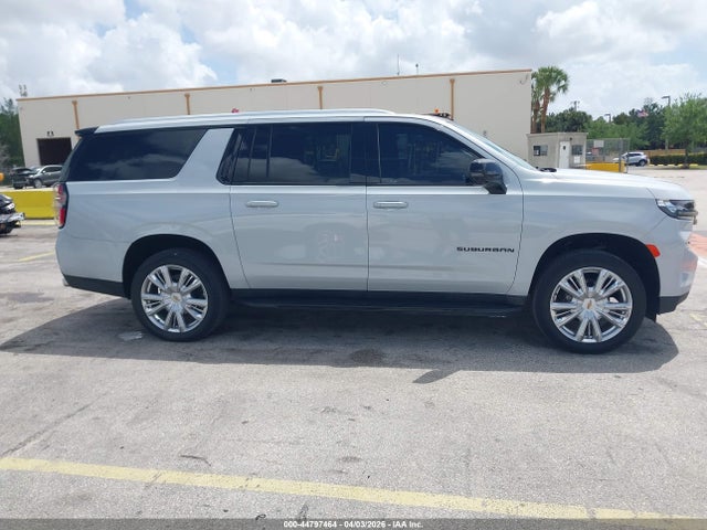 2022 Chevrolet Suburban 4wd Rst მანქანა იყიდება აუქციონზე, vin: 1GNSKEKL1NR201844, აუქციონის ნომერი: 44797464