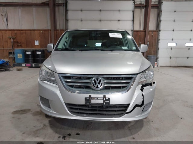 44797495 :رقم المزاد ، 2C4RVABG8CR127758 vin ، 2012 Volkswagen Routan Se مزاد بيع