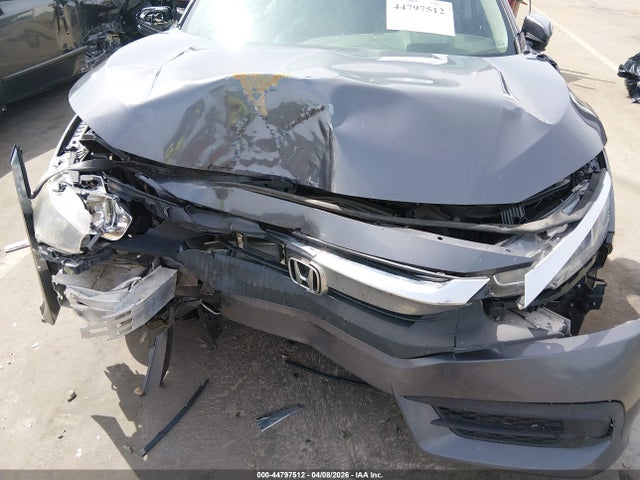 44797512 :رقم المزاد ، 19XFC2F77GE098530 vin ، 2016 Honda Civic Ex مزاد بيع