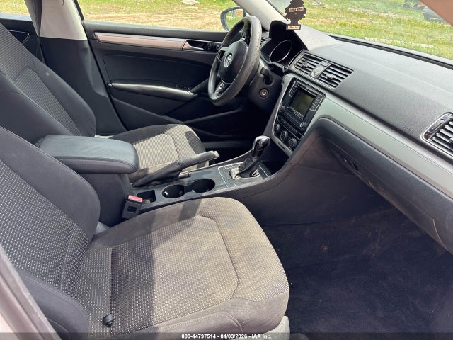44797514 :رقم المزاد ، 1VWAS7A39GC023377 vin ، 2016 Volkswagen Passat 1.8t S مزاد بيع