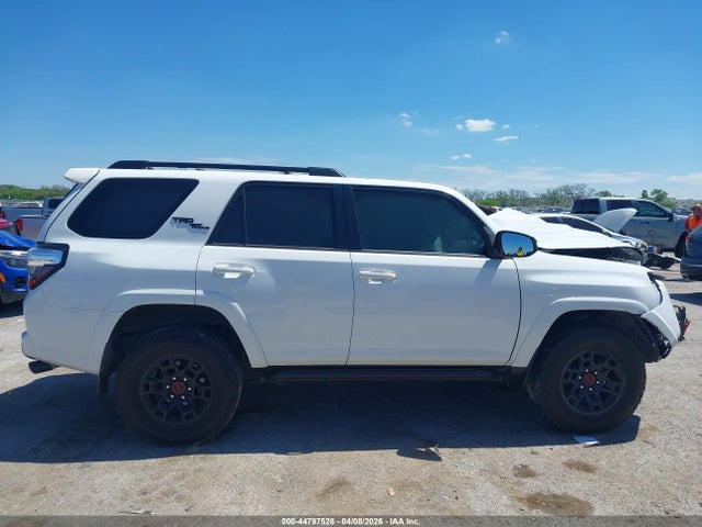 2024 Toyota 4runner Trd Off Road Premium მანქანა იყიდება აუქციონზე, vin: JTERU5JR5R6268716, აუქციონის ნომერი: 44797528