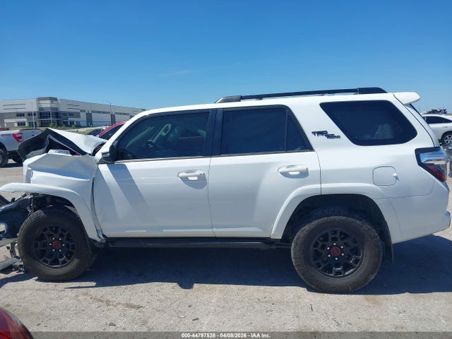 2024 Toyota 4runner Trd Off Road Premium მანქანა იყიდება აუქციონზე, vin: JTERU5JR5R6268716, აუქციონის ნომერი: 44797528