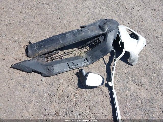 2022 Toyota Rav4 Xle Premium მანქანა იყიდება აუქციონზე, vin: JTMA1RFV6NJ040237, აუქციონის ნომერი: 44797562