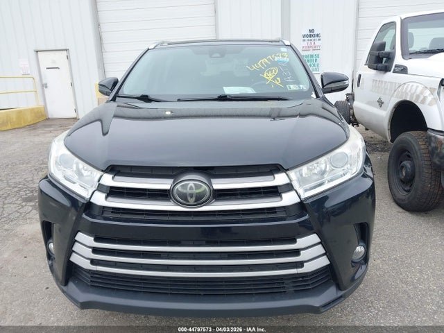 2017 TOYOTA HIGHLANDER 5TDJZRFH4HS372171 Photo 5