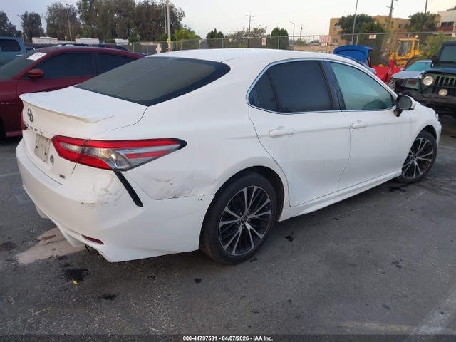 4T1B11HK5JU552858 Toyota CAMRY SE