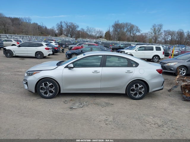 Продажа на аукционе авто 2020 Kia Forte Lxs, vin: 3KPF24AD0LE188978, номер лота: 44797599
