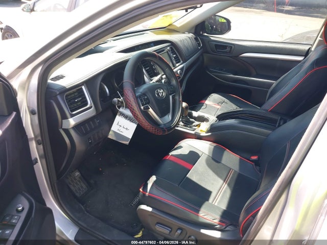 5TDZKRFH7GS173735 Toyota Highlander Le Plus V6