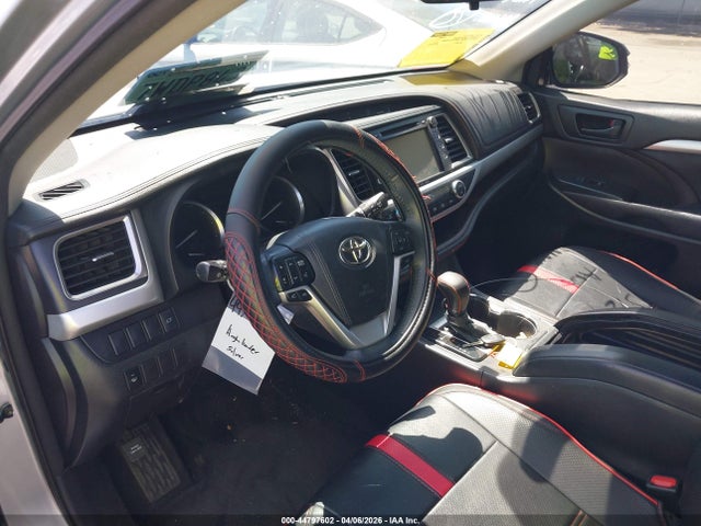 5TDZKRFH7GS173735 Toyota Highlander Le Plus V6