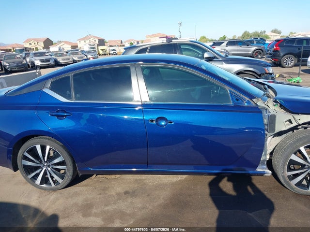1N4BL4CV0NN361596 Nissan Altima Sr Fwd