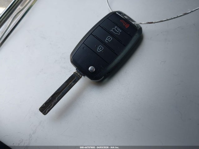 KNDJP3A56H7468295 KIA SOUL +