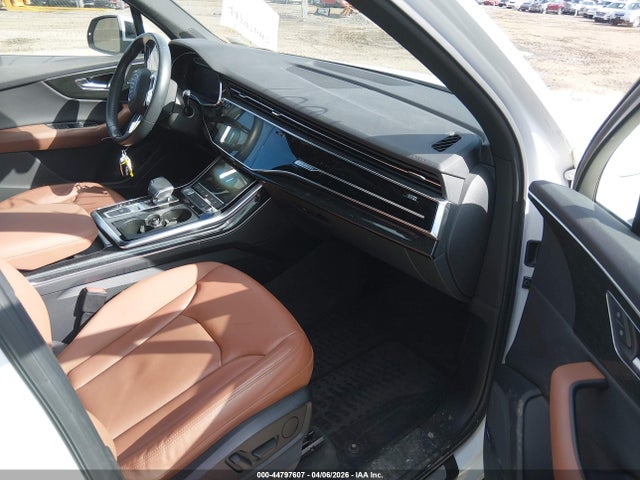 2020 Audi Q7 Premium Plus 55 Tfsi Quattro Tiptronic მანქანა იყიდება აუქციონზე, vin: WA1LXAF77LD008025, აუქციონის ნომერი: 44797607