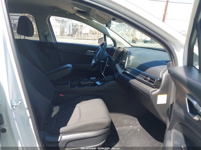 2024 Kia Sportage Hybrid Lx მანქანა იყიდება აუქციონზე, vin: KNDPU3DG5R7124667, აუქციონის ნომერი: 44797649
