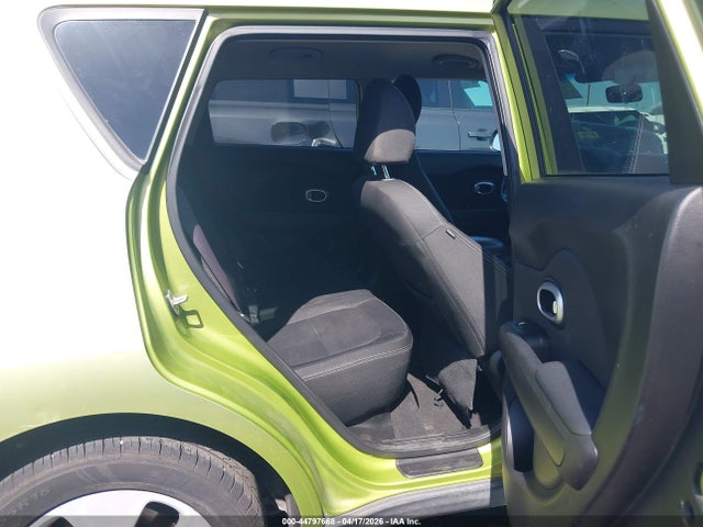 44797668 :رقم المزاد ، KNDJN2A27E7042309 vin ، 2014 Kia Soul مزاد بيع