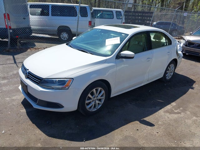 44797694 :رقم المزاد ، 3VWDX7AJ2DM396199 vin ، 2013 Volkswagen Jetta 2.5l Se مزاد بيع