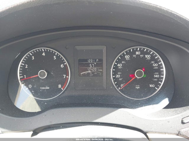 44797694 :رقم المزاد ، 3VWDX7AJ2DM396199 vin ، 2013 Volkswagen Jetta 2.5l Se مزاد بيع