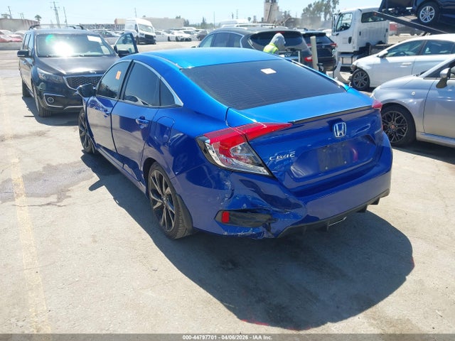 2019 HONDA CIVIC 2HGFC2F85KH597379 Photo 2
