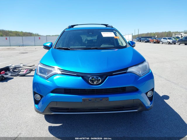 Aukcja sprzedaży 2017 Toyota Rav4 Xle, vin: JTMRFREV6HJ109602, numer aukcji: 44797745