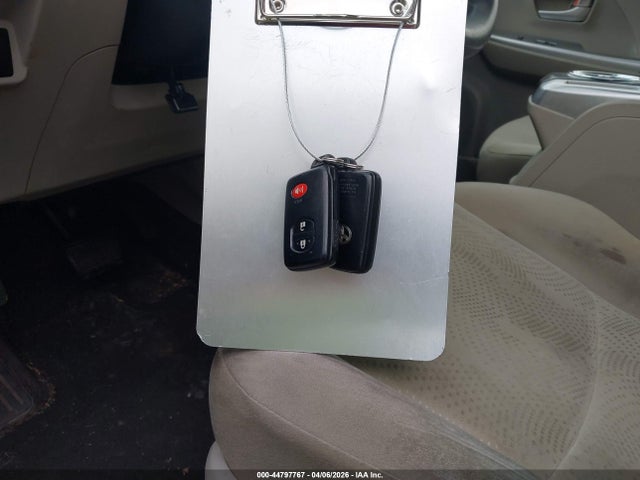 2012 TOYOTA PRIUS V JTDZN3EU1C3155746 Photo 10