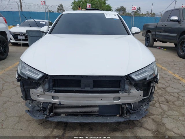 2017 Audi A4 2.0t Premium მანქანა იყიდება აუქციონზე, vin: WAUENAF44HN029682, აუქციონის ნომერი: 44797784