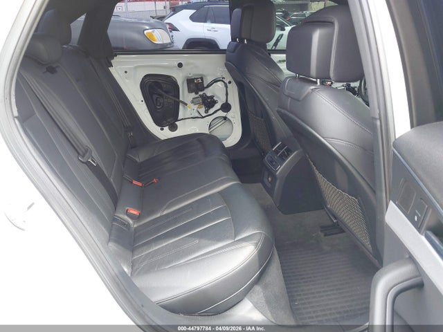 2017 Audi A4 2.0t Premium მანქანა იყიდება აუქციონზე, vin: WAUENAF44HN029682, აუქციონის ნომერი: 44797784