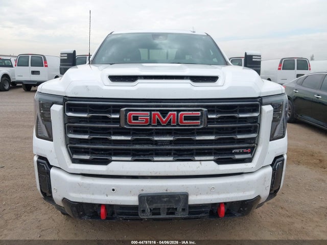 1GT49PEY8RF190140 GMC Sierra 2500hd 4wd Standard Bed At4