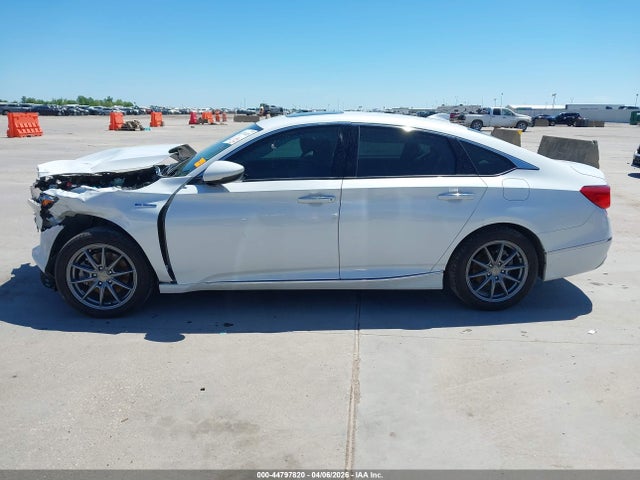 44797820 :رقم المزاد ، 1HGCV3F96NA007401 vin ، 2022 Honda Accord Hybrid Touring مزاد بيع