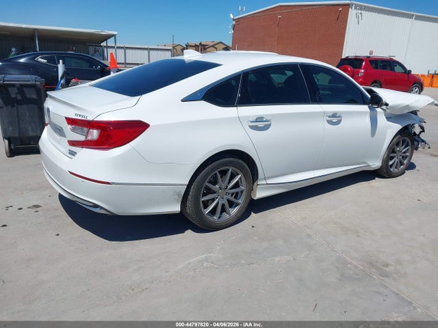 44797820 :رقم المزاد ، 1HGCV3F96NA007401 vin ، 2022 Honda Accord Hybrid Touring مزاد بيع