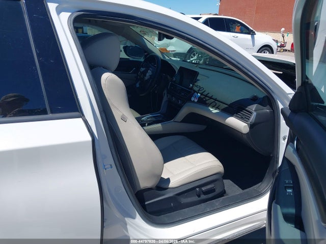 44797820 :رقم المزاد ، 1HGCV3F96NA007401 vin ، 2022 Honda Accord Hybrid Touring مزاد بيع