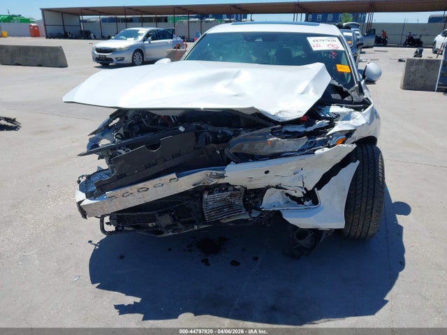44797820 :رقم المزاد ، 1HGCV3F96NA007401 vin ، 2022 Honda Accord Hybrid Touring مزاد بيع