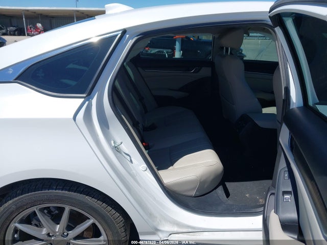 44797820 :رقم المزاد ، 1HGCV3F96NA007401 vin ، 2022 Honda Accord Hybrid Touring مزاد بيع