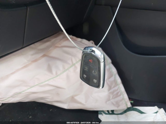 44797828 :رقم المزاد ، 1GYFZER47KF195589 vin ، 2019 Cadillac Xt4 Sport مزاد بيع