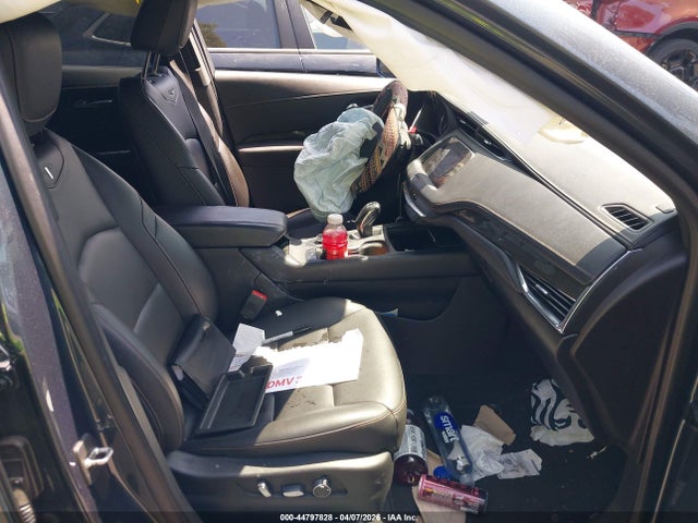 44797828 :رقم المزاد ، 1GYFZER47KF195589 vin ، 2019 Cadillac Xt4 Sport مزاد بيع