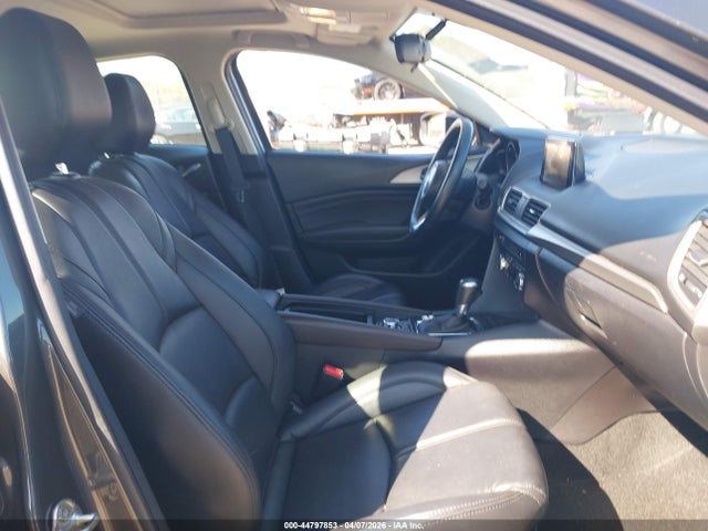 44797853 :رقم المزاد ، 3MZBN1L31HM131109 vin ، 2017 Mazda Mazda3 Touring 2.5 مزاد بيع