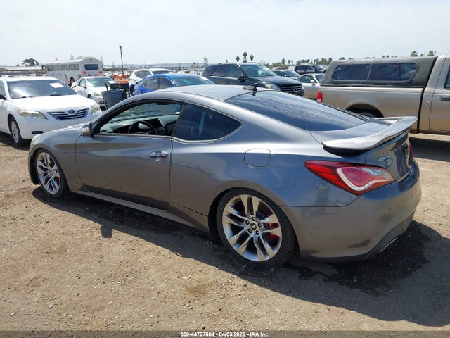 2015 HYUNDAI GENESIS KMHHU6KJ9FU126385 Photo 2